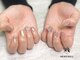 ネコ ネイル(NEKO NAIL)の写真/お仕事や家事で爪が伸ばせない方にもおススメ◎持ち込みデザインOK！大人女性に人気の上品デザイン♪