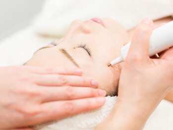 パルテール/【低周波シミ集中ケア】