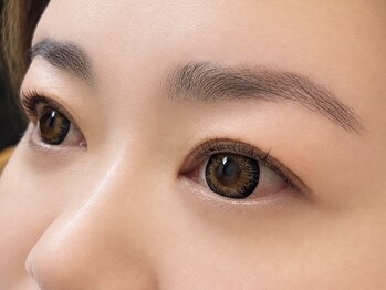 シャーム(scharm)の写真/まつげと眉毛の同時メンテナンスが可能
