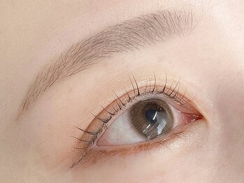 ネリネ 博多(nerine)/まつ毛パーマ＋眉毛[博多駅]