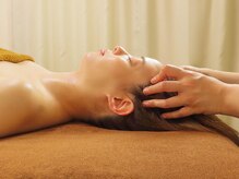 【リンパ/フェイシャル/骨格調整】Salon de Pain n Beautyの雰囲気（頭痛、くいしばり、小顔にも効果的なヘッドマッサージ♪）