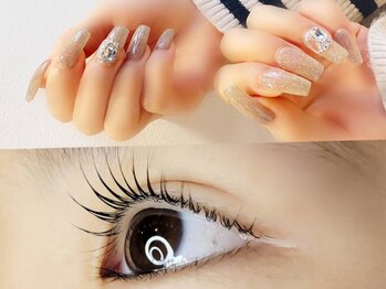 アクロネイル アンド アイ(ACRO NAIL&EYE)の写真/同時施術で1日でかわいいを作れる☆お仕事や家事でお忙しい方に♪目元も指先も時短でキレイを実現☆