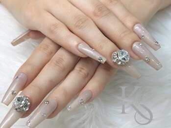 クゴ サロン ネイル(KUGO SALON Nail)の写真/長さ出しで美しい指先へ♪エステ併設のトータルビューティーサロン★丁寧なカウンセリング×施術をご提供！