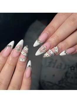 クイーンネイル(Queen Nail)/