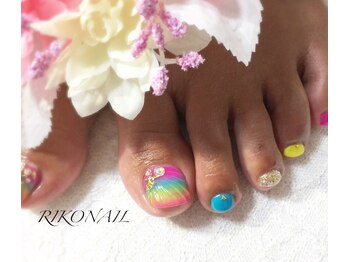 リコ ネイル(RIKO NAIL)/人魚のうろこ風フットネイル