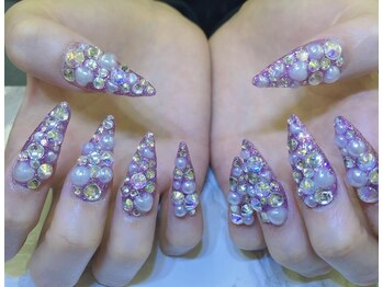 ネイルサロン ジェイ(Nail Salon J)/派手ストーンパール埋め尽くし