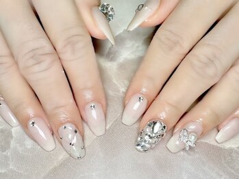 ローズクォーツ(Rose Quartz)の写真/【寝屋川/高技術salon】毎月変わるアートは≪トレンド感×周りと差がつく≫ワンランク上のデザイン◎