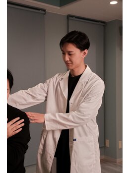 フォレスト 町田店(foRest)の写真/慢性腰痛を根本改善！自律神経から整える整体。どこに行っても良くならなかった方はぜひ一度ご相談ください