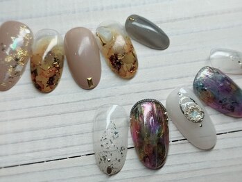 マハロネイル(Mahalo Nail)の写真/【完全個室プライベートサロン＊】納得の仕上がりに☆≪シンプル系～季節感ある最新デザインまでご用意＊≫