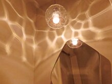 エルマ(eluma.)の雰囲気（1つ1つの小物にもこだわりニュアンスカラーの店内/まつげパーマ）