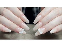 メオネイル(MEO NAIL)/ヌードロングリボンネイル