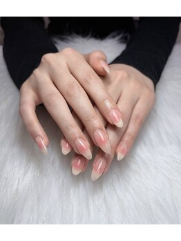 ランシル(Lancil)/ちゅるんチークネイル