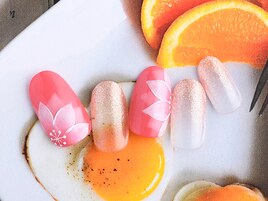 グラデーション桜ネイル
