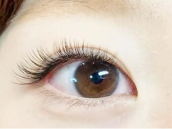 まつげエクステ専門サロン ブルームラッシュ(bloom lash)の写真/カラーエクステ・フラット・LEDエクステ・ラッシュリフトなど、ご自身のまつげに合うお好みのお目元を実現!