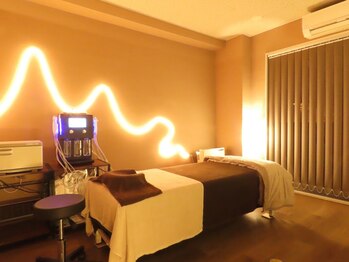 カームアライン(CALM ALIGN)の写真/ー11月NEWOPENー結果重視の方に◎資格者による”小顔造形×全身矯正”で≪小顔/肩こり/腰痛/姿勢改善etc.≫