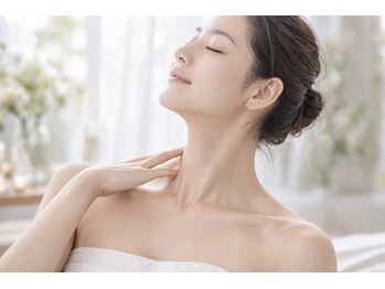 ブローディア(private estheticsalon Brodia)の写真/手技にこだわり、首・デコルテまで整え巡りを促し本来の美しさへ導くケア