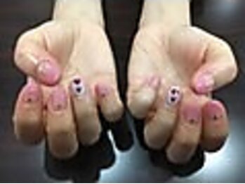 シンプルキャラネイル