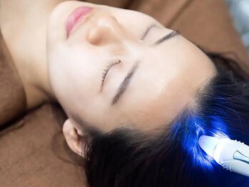 ラブリエ(LaBriller)の写真/広々とした完全個室完備のトータルビューティーサロン”LaBriller”大人女性の様々な肌悩みを解消◇