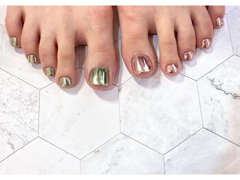 ラッフィ スリール(Raffee sourire)/ミラーネイル