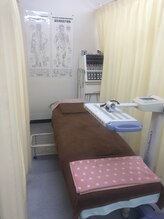 アイワ鍼灸整骨院/ベッド