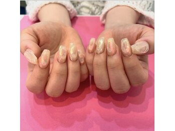 ロミー(Rommy)/ちゅるぐみネイル