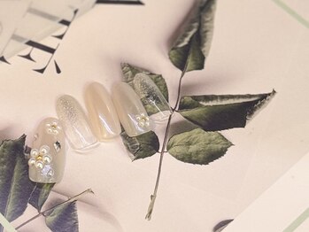 モンスリール 麻布十番(Mon Sourire)/ホワイトパールワントーンネイル