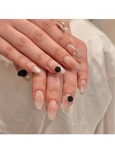 アール(ar.)/チークネイルデザイン