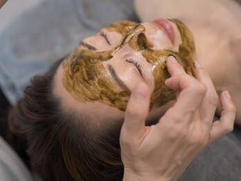小顔専門サロン ラリューシュ(La ruche)の写真/【無農薬×肌別調合ハーブピーリング】 4、50代大人女性必見!!長年の肌トラブル改善◎積極的エイジングケア