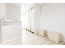 マッサージ鍼灸院つゆき按腹堂の雰囲気（完全個室・完全予約制。落ち着いた空間でお待ちください。）