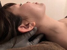 リンドイコールプラットフォーム(Lindo=platform)の雰囲気（肩首コリの根本改善を特殊電流で整える）