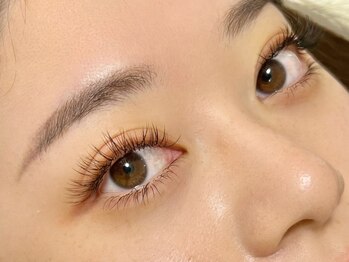 ネイルサロントッキー(Tokkie)の写真/【当店大人気のボリューム＋モチ◎】高い技術力で自然にボリュームUP！上品&華やかに魅せる目元へ♪