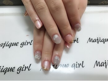 ネイルサロン マジックガール(Nail Salon MagiqueGirl)/【雪結晶ネイル】