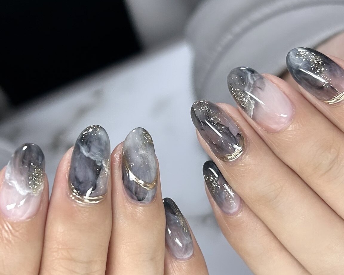 光るハロウィンブラックマグネットニュアンスネイル お化け かぼちゃ