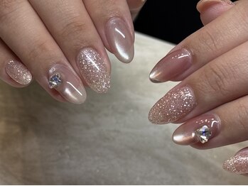 シャルール(Chaleur)の写真/【パラジェル×フィルイン】大人のキレイ目ニュアンスネイル♪マグネットカラーで周りと差をつける指先に☆