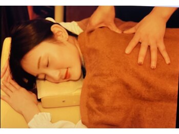 チェリー(Cherry)の写真/慢性的な首・肩のお悩みに◎特殊な技とリンパオイルの極上もみほぐしでリフレッシュ！