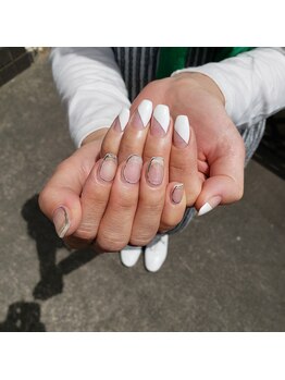 ネイルズ ビー(Nail's be)/アシメネイル♪