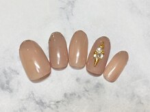 クイーンビー(QUEEN BEE)/11月定額ネイル￥6900