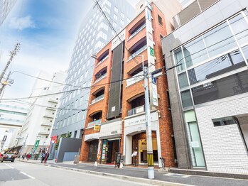 ミライズ整体院 三宮駅前院/東から【ラウンドワン側】