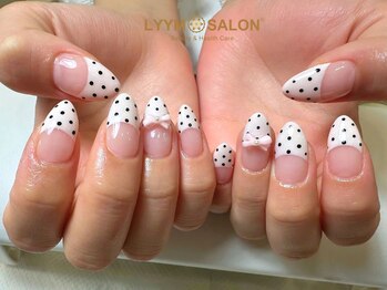 ドット×リボンネイル