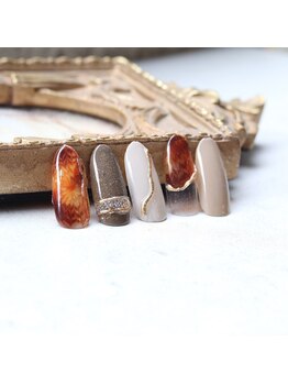 ネイルサロン ウノ 湘南平塚(UNO)/べっ甲ピーコック