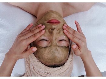 エリシアン ビューティーサロン(Elysian)/オーガニックハーブピーリング