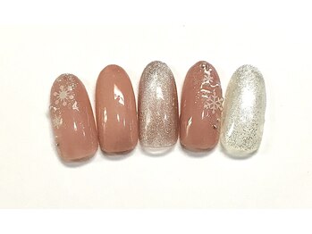 ネイルアンドまつげ リュフェール 五反田(Nail Lufaire)/雪の結晶ピンクマグネットネイル