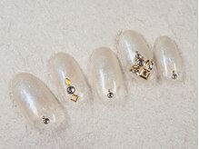 ケージュール(Kjour)/ホワイトグラデ　ビジュー