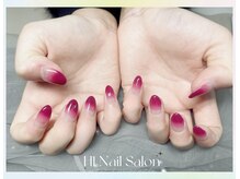 エイチワン(H1)/女性らしさ満点のカラーグラ！