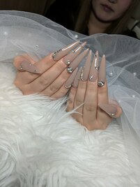 大人上品ロングネイル