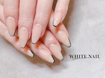 ホワイトネイル 武蔵小杉店(WHITE NAIL)の写真/クーポン4000円から/やり放題も有★定番~大人可愛いネイルまでARTが豊富♪衛生管理士在籍/リピーター多数