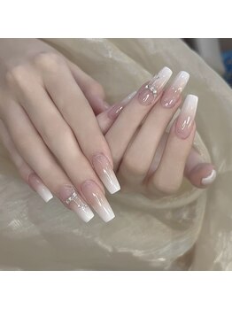 クイーンネイル 新宿(Queen nail)/長さ出し　ベイビーブーマー
