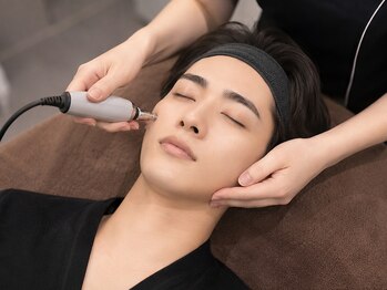 メンズテラス(MEN'S TERAS)の写真/【韓国美容クリニックと提携☆】男性ならではの肌の性質を熟知。つるつるで毛穴の目立たないメンズ肌へ♪