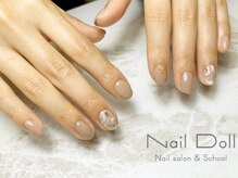 ネイルドール(Nail Doll)/ヌーディカラーでオフィスネイル