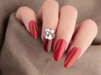 ヴァンネイル(VINGT NAIL nail&eye beauty)/ワンポイントストーンで可憐に